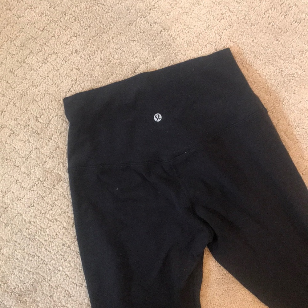 ALIGN LULULEMON SIZE 6 CROP